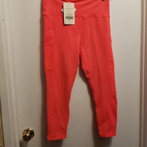NWT Fabletics Mila high-waisted side-pocket capris- large